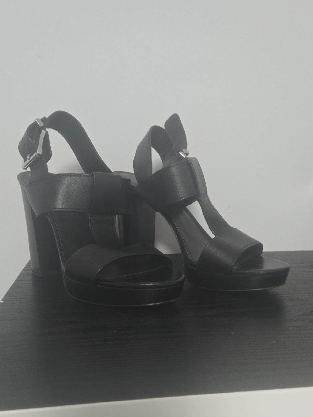 MICHAEL Michael Kors Black Leather Strappy Block Heel Sandals - Picture 2 of 3
